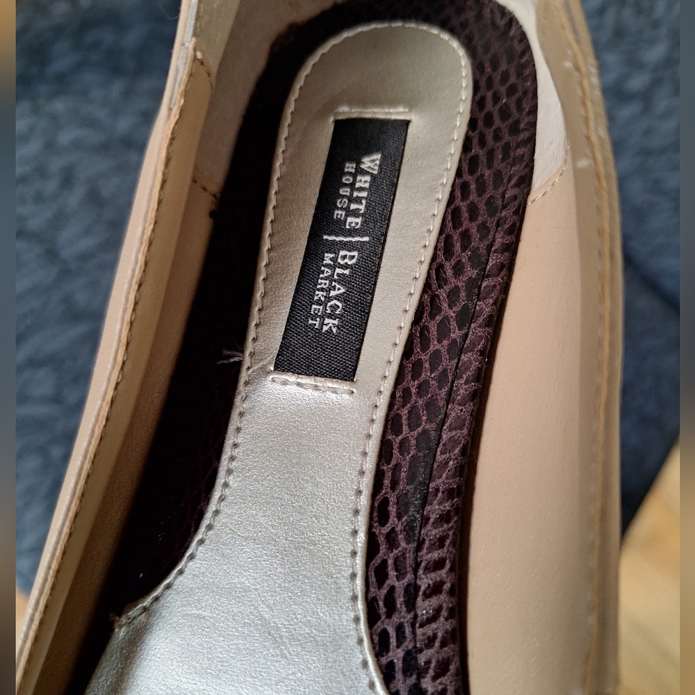 White House Black Market: Elegant pointed-toe ballet flats. Size 8.5M - Picture 8 of 10